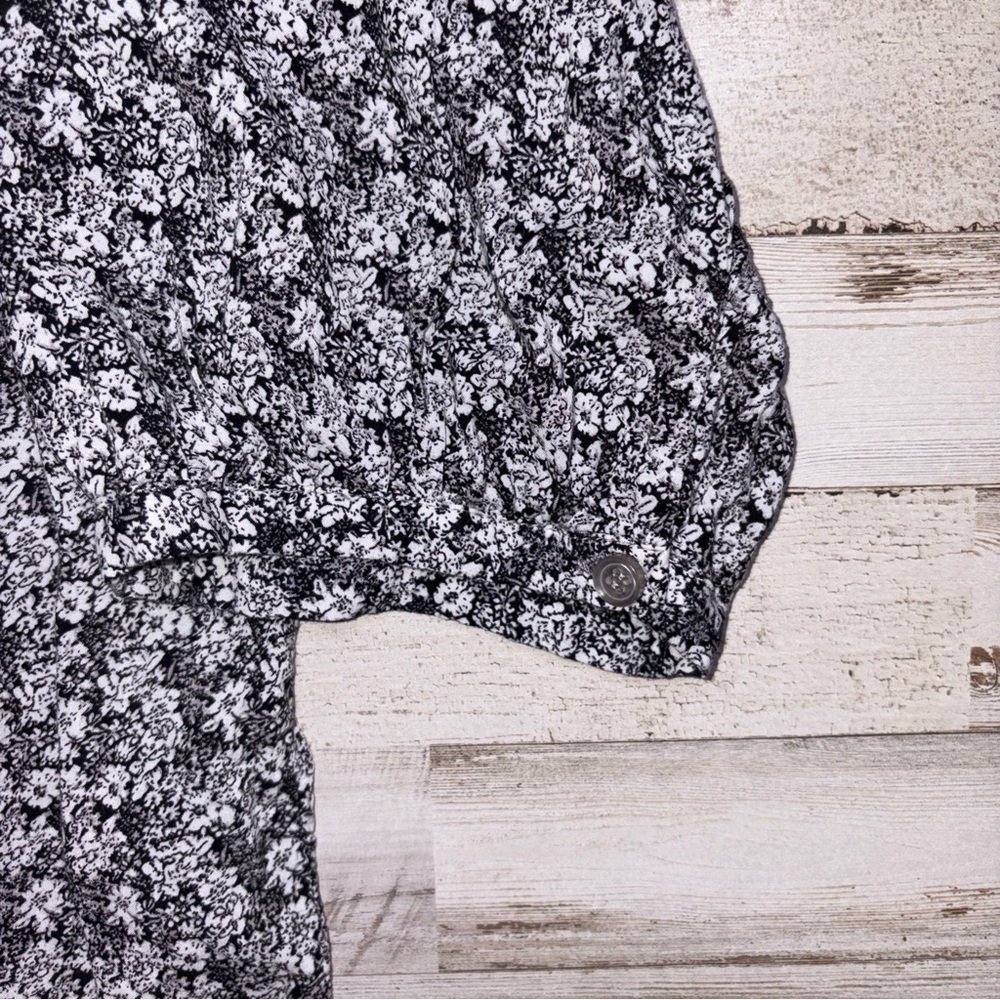 Jones & Co New York 2X Womens Black White Floral 3/4 Sleeve Popover Blouse - Picture 8 of 15